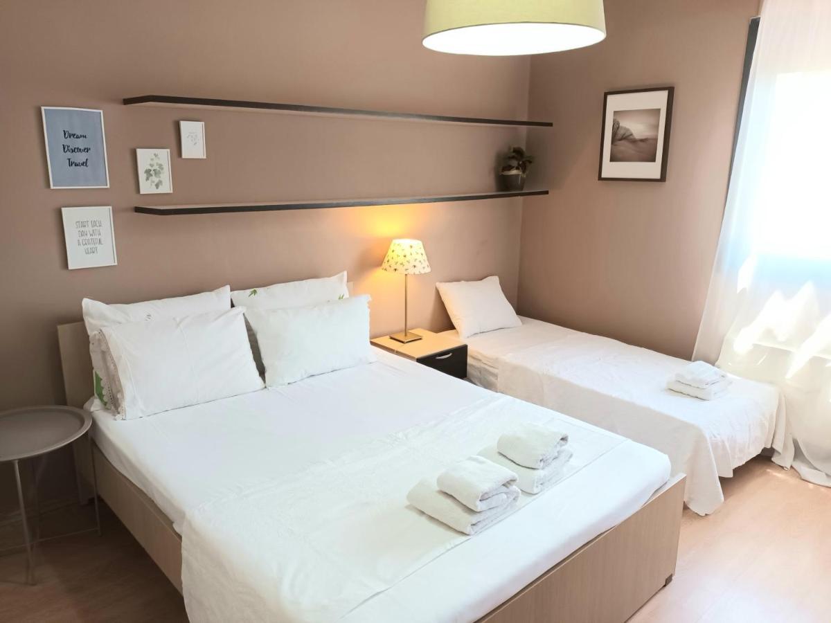 Crystal - Apartment With Garden & Parking Komotiní Luaran gambar