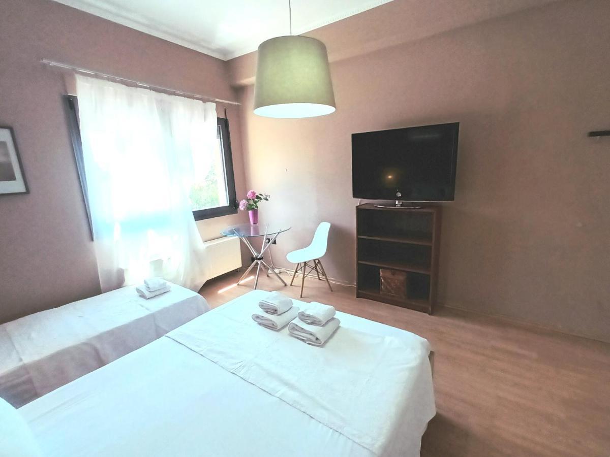 Crystal - Apartment With Garden & Parking Komotiní Luaran gambar